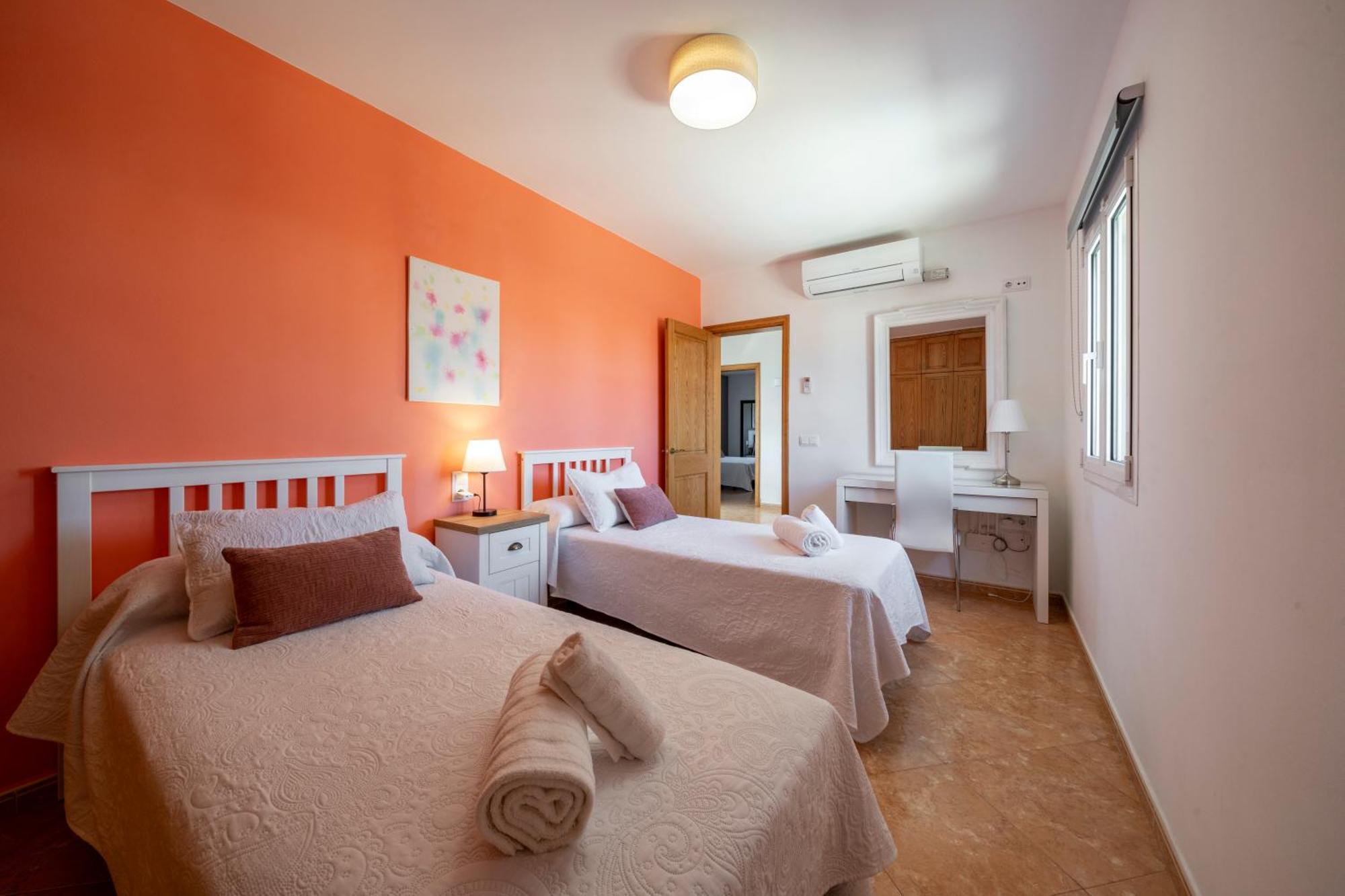 Villa Victoria Paradise Кала-эн-Бланес Экстерьер фото